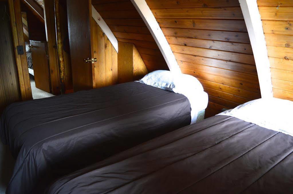 Red Shutter Inn Rossland Esterno foto