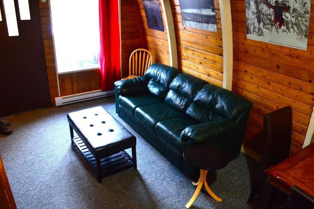 Red Shutter Inn Rossland Esterno foto
